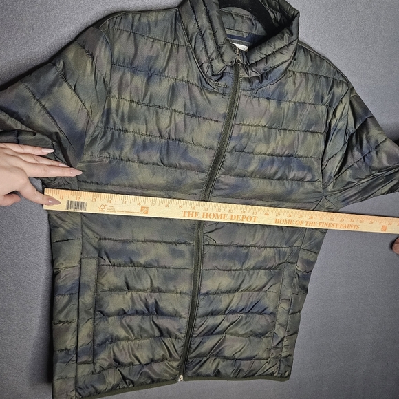 GAP Men's Medium ColdControl Lightweight Puffer Jacket Water Resist GREEN CAMO - Picture 12 of 13